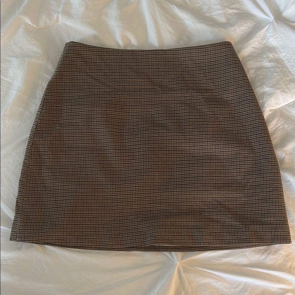 Classic brown and black checkered mini skirt